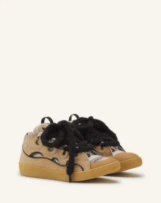 Baskets en daim avec lacets en maille