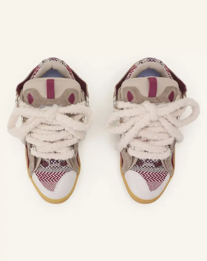 Baskets en daim avec lacets en maille