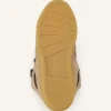 Baskets en daim avec lacets en maille