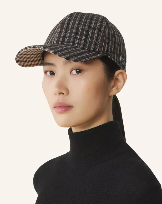 Casquette à carreaux