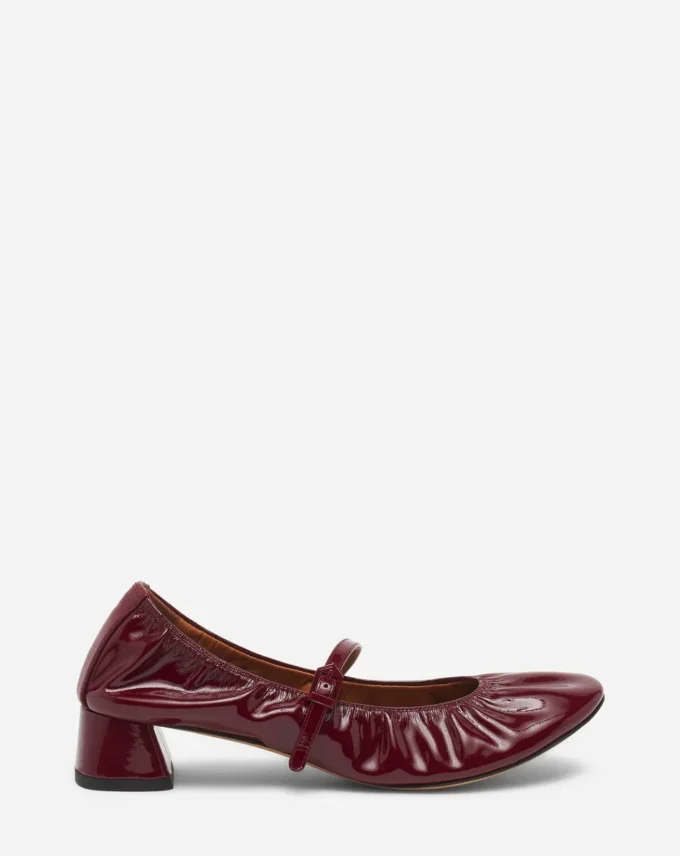 Escarpins à talons Mary Jane en cuir brillant