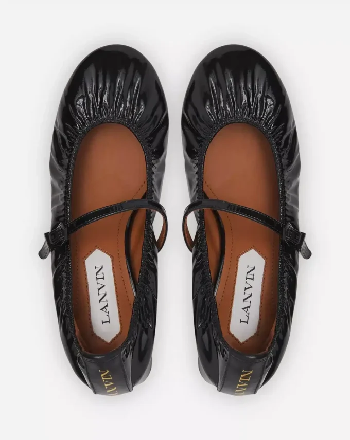 Escarpins à talons Mary Jane en cuir brillant