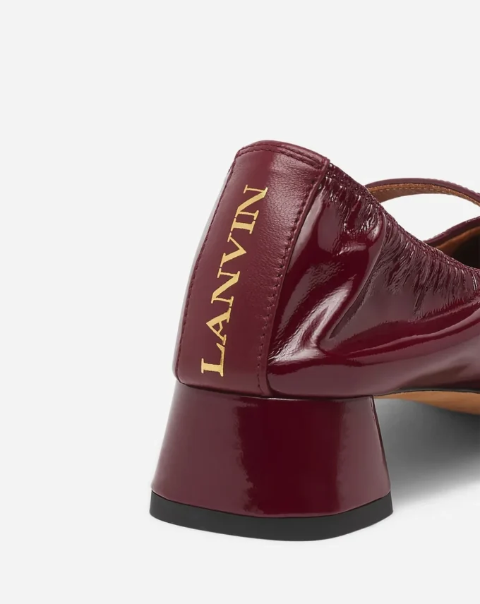 Escarpins à talons Mary Jane en cuir brillant