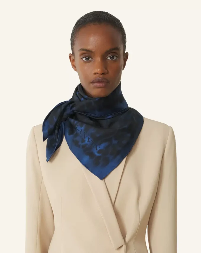 Foulard en soie imprimé léopard