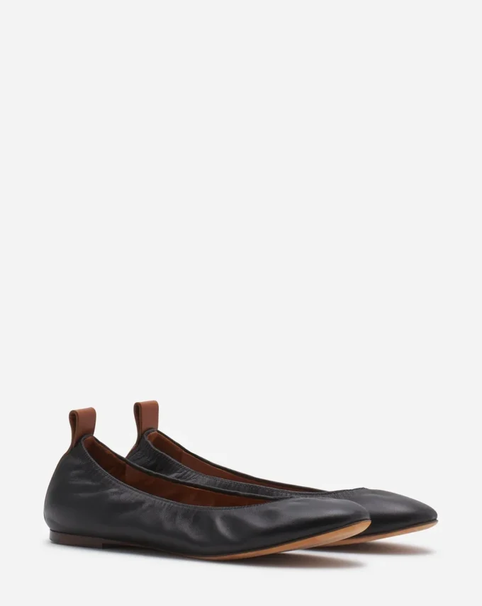 Les ballerines en cuir