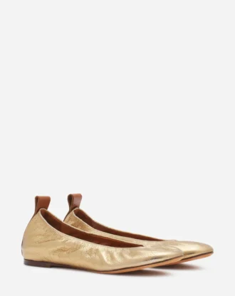 Les ballerines plates en cuir métallisé