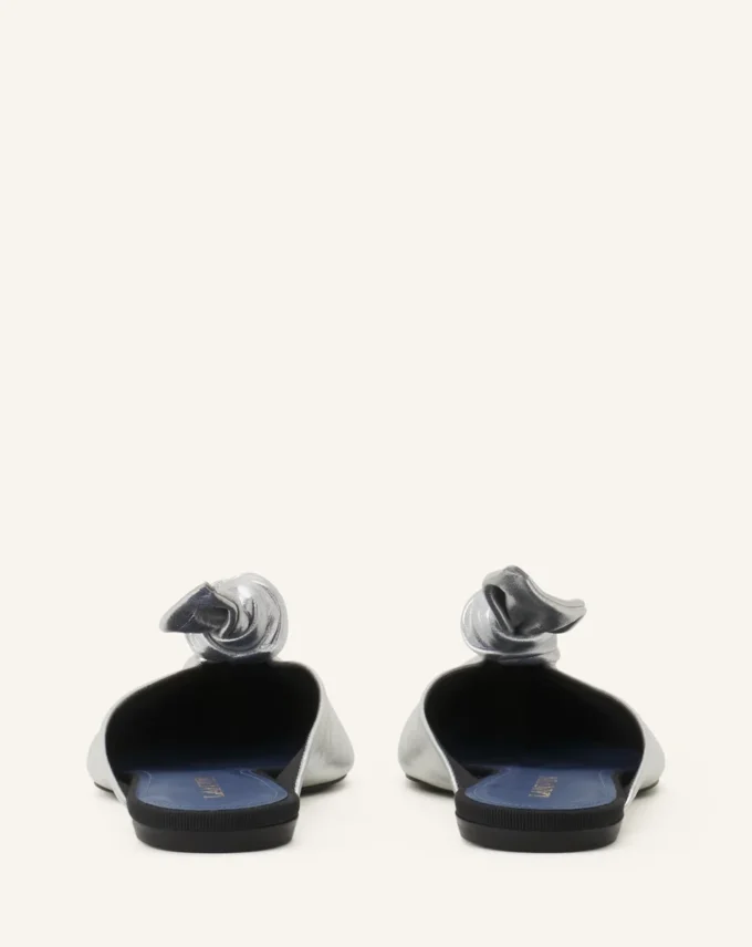 Mule Midnight Step Bow en cuir métallisé