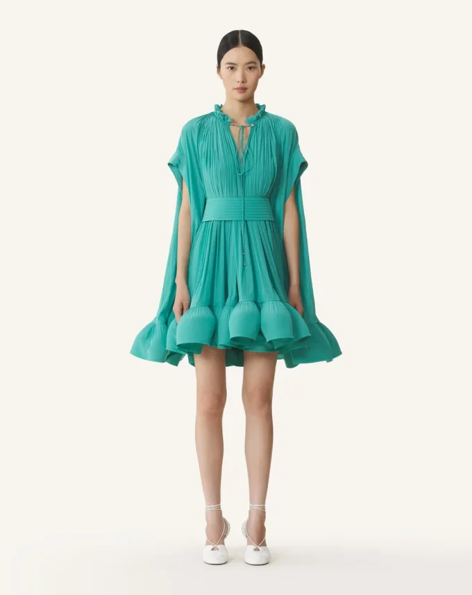 Robe courte en charmeuse
