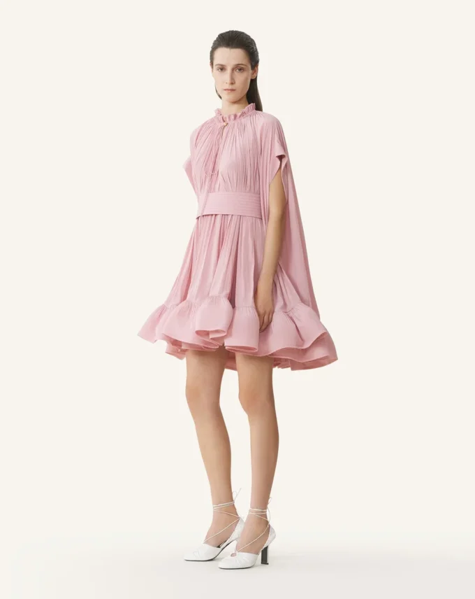 Robe courte en charmeuse