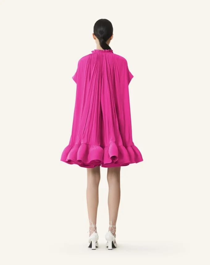 Robe courte en charmeuse