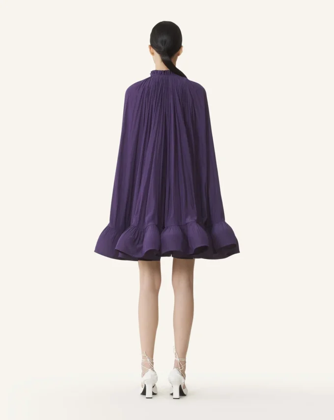 Robe courte en charmeuse