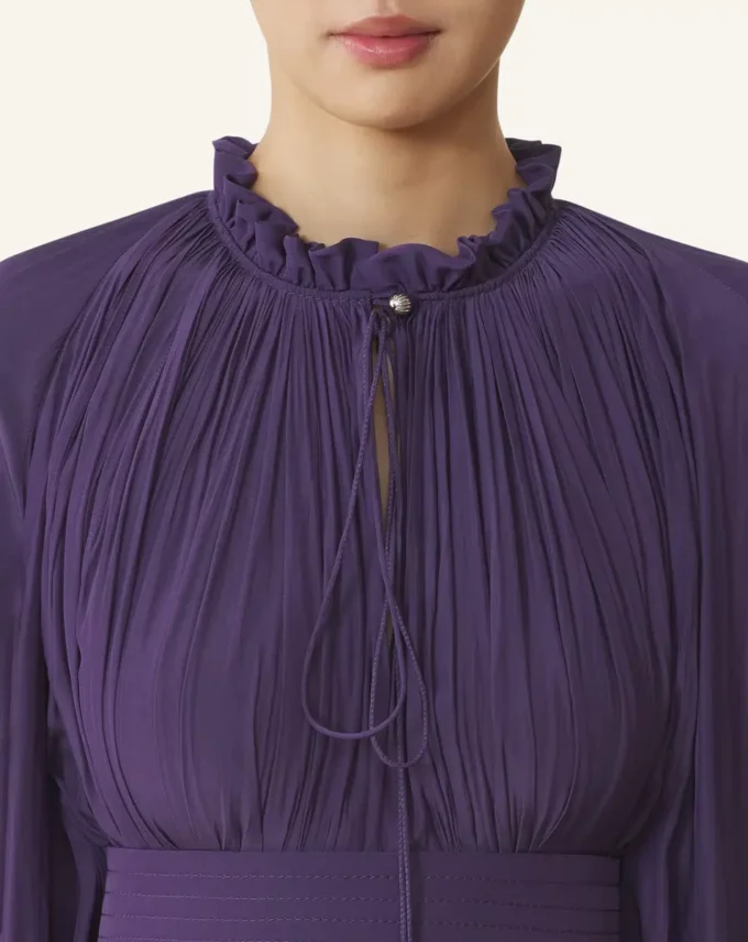 Robe courte en charmeuse