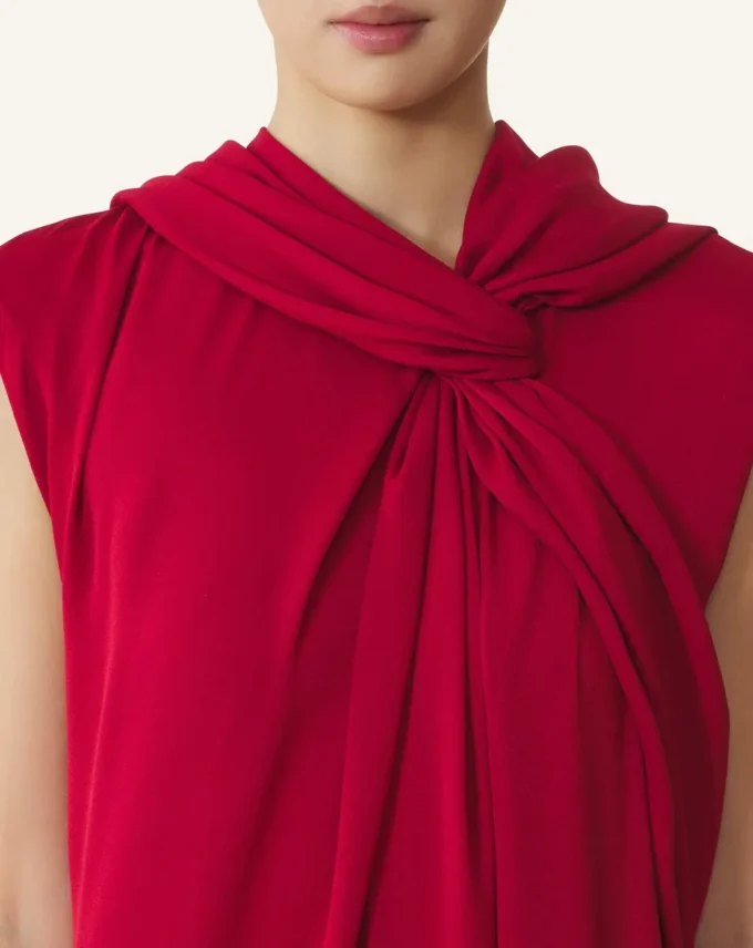 Robe longue nouée en satin