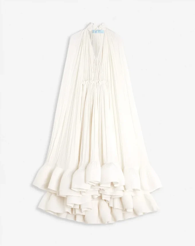 Robe longue à volants en charmeuse