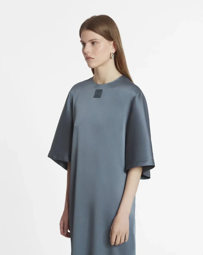 Robe t-shirt en satin