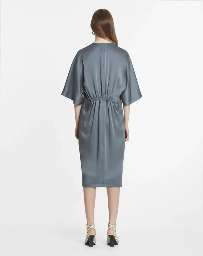 Robe t-shirt en satin