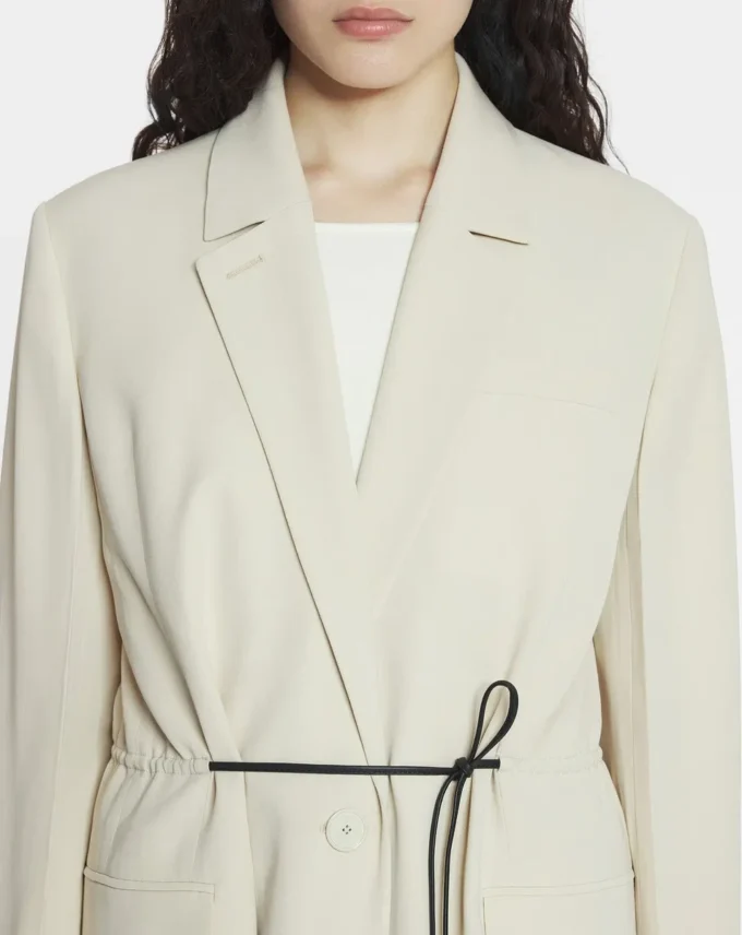 Veste ceinturée en laine mélangée
